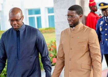 LO CI KHAM DU 15 NOVEMBRE 2025 SUR LA SITUATION POLITIQUE DU SENEGAL.